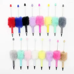 50pcs Perce en peluche stylo créativité bricolage perle billes stylos perles de style de style mignon accessoires de bureau