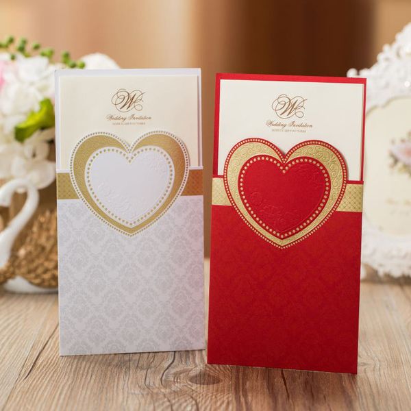 50pcs Red White White Cut Invitations Wedding Invitations Love Heart Heart Groughing Tarjetas personalizan sobres de la fiesta de bodas Suministros Suministros