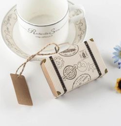 50pcs Boîte de bonbons de tronc de voyage unique avec Kraft Paper Suitcase Gift Tag Rustic Wedding Favors and Gifts Mariage Souvenirs Favour4294901