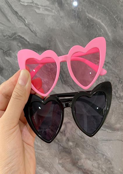 50pcs Vintage enfants Lunettes de soleil Enfants Brand de mode Coeur Amour Cure Pink Sun Glasses Garçons Lunettes de soleil Baby Fashion OCULOS FA6854041