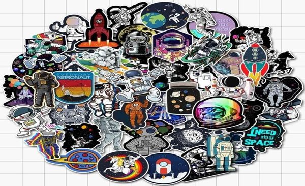 50pcslot astronaute Cartoon autocollants pour les ventilateurs spatiaux StickerBomb ordinateur portable guitare skateboard voiture de bagage à bagages étanche.