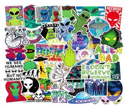 50pcslot Autostickers Alien UFO Trolley Case Skateboard Notebook Stickers Waterdicht PVC Verwijderbare Stickers voor Auto Motor Bi1615693