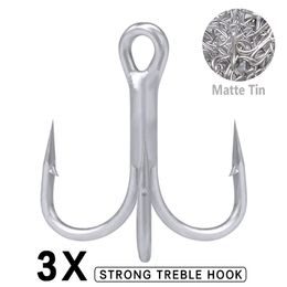 50pcslot hameçons de pêche hameçons triples en acier à haute teneur en carbone argent blanc super tranchant pour hameçons de mer haute résistance en eau salée 240226