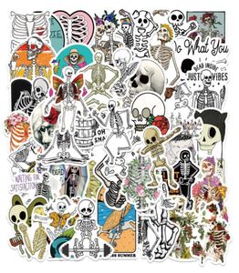 50 StuksLot Grappige cartoon Skelet Stickers Witte Schedel Sticker Bot Graffiti Kinderen Speelgoed Skateboard auto Motor Fiets Sticker Dec5818835