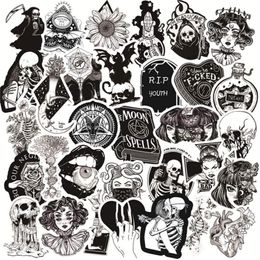 50pcslot gothiques autocollants pour eau BottleBlack Blanc Skull Stickers Autocollants Autocollants Perfectionneux pour l'ordinateur portable Téléphone Skate2952438