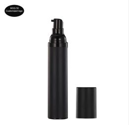 50pcslot Korea 15 ml 30 ml 50 ml Airless Bottle All Black Spray Vacuüm Pomp Bottle Lotionfles gebruikt voor Cosmetic ContaE7229932
