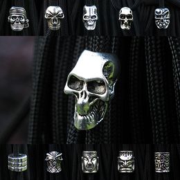 Livraison gratuite 50pec/lot porte-clés anneau boucle bricolage chaîne extérieure paracord accessoires pendentif métal crâne perles Pirate Camping
