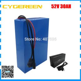 51.8V 30AH batterie pack 52V 30AH 28AH scooter batterie 52V Lithium batterie utiliser samsung 3500mah cellule 50A BMS avec chargeur 4A