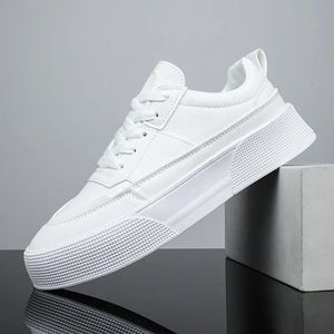 536 zapatillas de deporte de tendencia de tendencia cuero informal cómodos zapatos vulcanizados para hombres tenis blancos masculinos 240109 672