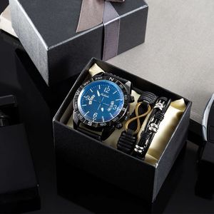 55 Business Hot Vente et loisirs Quartz Wristwatch 3 pièces, boîte cadeau, bracelet en cuir, montre de calendrier masculin 44
