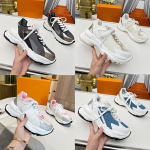 55 RUNE FORK Femmes Designer Sneakers Plateforme Chaussures Fashion Classic Classic Rubber Sneaker Cuir Outdoors Trainers à haut 35-41