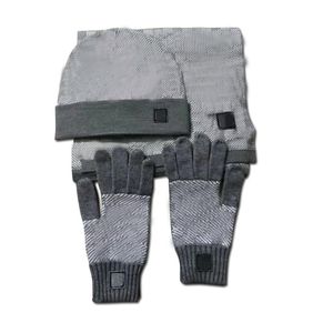 5555 Nieuwe Hoge Kwaliteit Designer Mens Beanie Sjaal Glove Set Luxe Hoed Gebreide Caps Ski Sjuiden Masker Unisex Winter Outdoor Fashion Sets