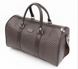 55CM hommes célèbres femmes sac de voyage mode sac de sport, sacs à main en cuir Designer bagages grande capacité sacs polochons sac de designer de luxe