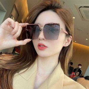 56% OFF Vente en gros de lunettes de soleil New Polarized for Women Gradual Change Anti UV Advanced Sense ins Fashion Sunglasses