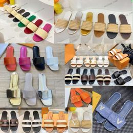 Gratis Verzending 57 Kleuren Lock It Flat Mule Slippers Designer Dames Sandalen Borduren Espadrille Slippers Reliëf Flats Strand Zwembad Slippers Kristallen Gesp Lage Hakken