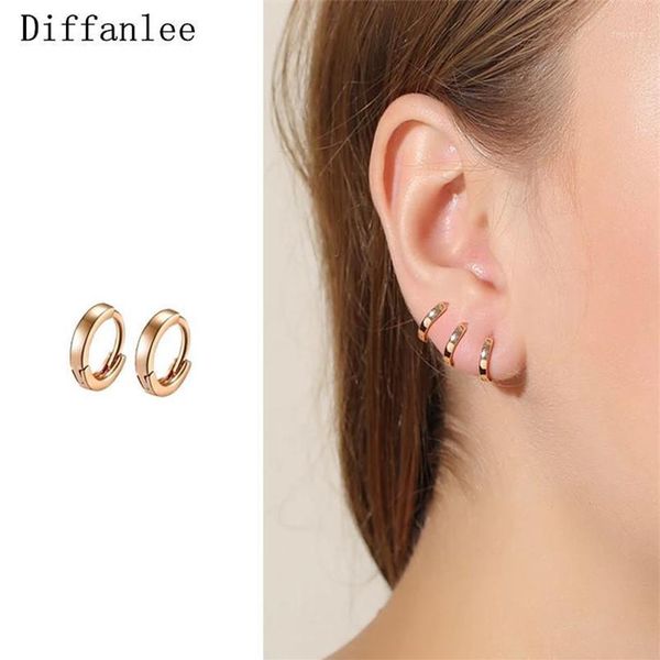 585 Color oro Mini Slim Trend Hip-hop Huggie Circle Pendientes de aro pequeños para mujeres Regalo de moda para niños Niñas Bebé Children1176E