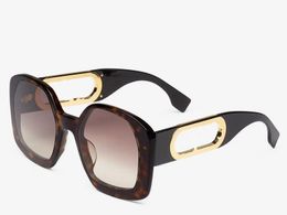 5A Eyewear FD FOL028V O'LOCK Square Eyeglass Discount Designer Sunglasses pour les femmes acétate 100% UVA / UVB LOVES AVEC BOX DUSSION BOX FENDAVE