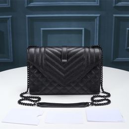 5A Sac à bandoulière en chaîne pour femmes de haute qualité, matériau du corps croisé, enveloppe en cuir WOC, forme parfaite, matériel interne multi-compartiments adapté à la fête