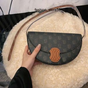 5A Sac de luxe Sacs Soirée Femmes Été Demi-Lune Croissant Sac à bandoulière Mens Fashion Designer Teen Cuir Mini Pochette Sacs à bandoulière Sacs de messager de luxe Hobo