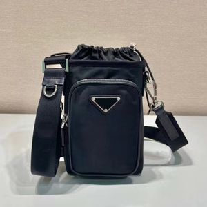 5a Mirror Calidad celular Re Nylon Bolsas de teléfonos móviles Diseñador Viajes de moda Mini hombro Cross Body Women Men unisex D0038