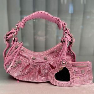 5A Sac de designer de qualité Sac à main de moto Strass Sacs à bandoulière en cuir véritable Pendentif en forme de coeur Fermeture à glissière Femmes Demi-Lune Embrayage Bourse