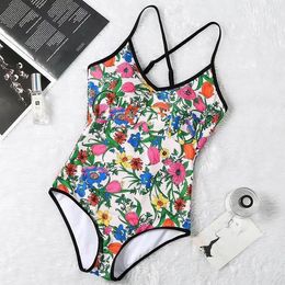 5a Realfine Swimwear G uit één stuk zwempakken print luxe ontwerper Bikini Beachwear voor vrouwen maat S-XL Ga naar beschrijving Look Pictures 23.3.5