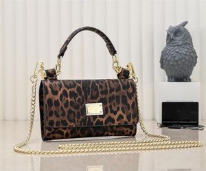 5A + Top Quality Slant Designer Bag pour femmes Luxury Mini Black Gold Chain Bag Sac Classic Flip Clutch Purse Michafl_kops Socialite