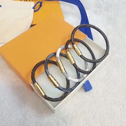 5Colors Fashion Designer Women Bracelet Charm Delicate Invisible Luxury Sieraden Nieuwe magnetische Buckle Gold Leather Lederen Bracelet Pols Band Watch Riem