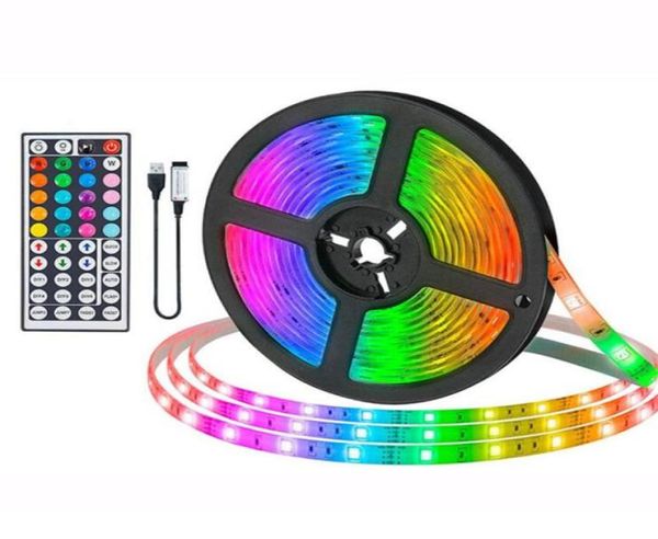 5m10m LED Strip RGB USB 5050 LEDS SMD Luces 44 Key Controlador Fueras de luz con control remoto Desktop Holiday Wall Room Backl8898936