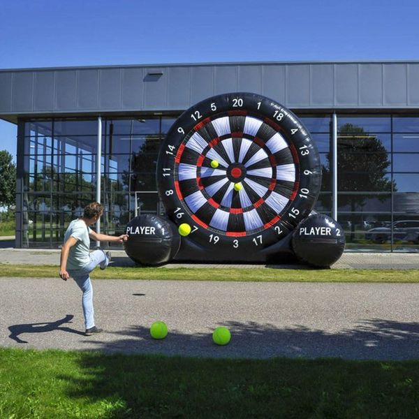 5mH (16,5 pieds) avec 6 balles de haute qualité, taille personnalisée, fléchettes gonflables de couleur, jeu de société de football à vendre