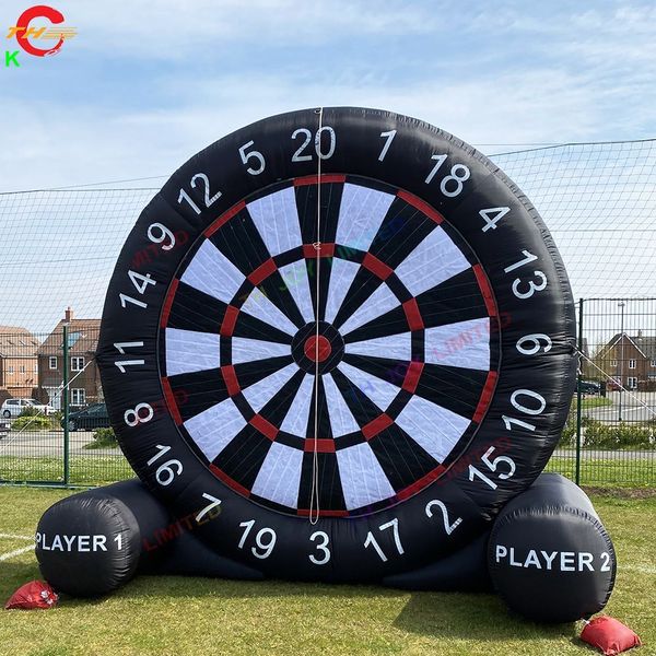 5 mH (16,5 pies) con soplador Envío aéreo gratuito Actividades al aire libre Tablero de dardos inflable interactivo gigante Dardos de fútbol inflables Juegos de carnaval a la venta