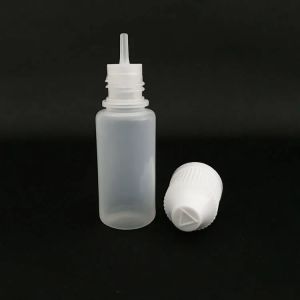 5 ml 10 ml 15 ml 20 ml 30 ml 50 ml mince couvercle long flacon compte-gouttes plus doux bouteilles d'aiguille en plastique avec des couleurs variables bouchons à l'épreuve des enfants pour la vente en gros de jus d'e