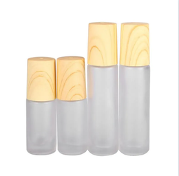 5 ml 10 ml Frosted Glass Roller Flessen Roll on Fles met Metalen Roller Ball Houtnerf Plastic Deksels voor Parfum Essentiële Olie Lippenbalsems Groothandel