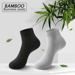 5 paires de chaussettes longues en Fiber de bambou pour hommes, haute qualité, grande taille EU 45 46 47 48, respirantes, déodorantes, Compression