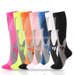 5PC Chaussettes Bonneterie Chaussettes De Compression Soins Infirmiers Hommes Femmes Sport Varices Grossesse Bas Athlétique Football Courir Mi-Bas Chaussettes De Sport Z0221