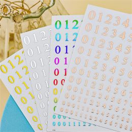 5pcs 3D Random Mix Numéro de couleur Set Stickers Nail Art Stickers Holographic 0-9 Number Nail Decal Gold / Silver Aadhesive Manucure Slider