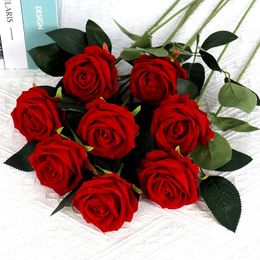 5 stuks kunstbloemen boeket rood fluwelen nep roos bloem voor bruiloft thuis tafeldecoratie kerst Valentijnsdag geschenk 240314