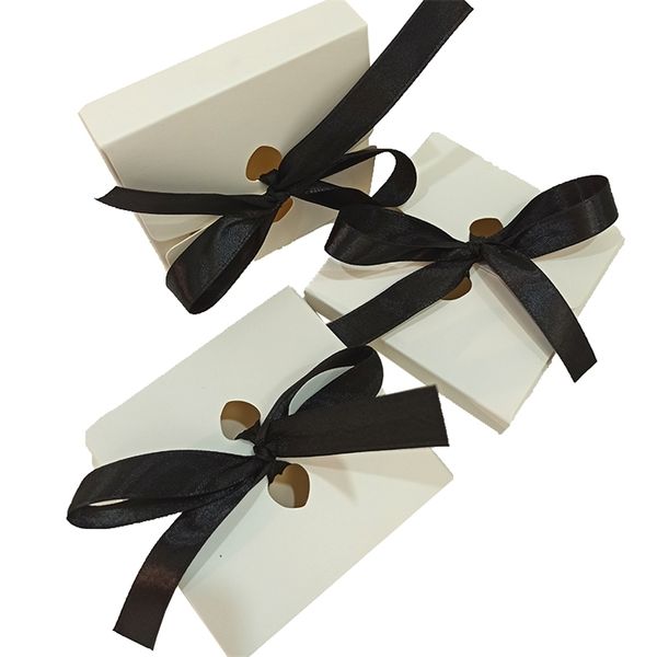 5pcs Caixas De Presentes Boîte d'emballage Kraft Petit carton d'emballage cadeau Carton Boîtes en papier de mariage Personnalisation 10x10x2cm 220706