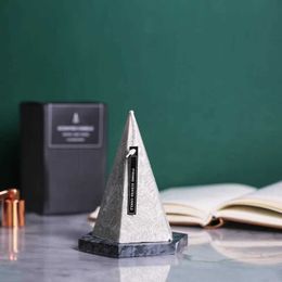 5pcs Bougies Home Decor Gandle Nordic Style Geometric Cone Essential Essential Candle Slee Simple House Prefrant Candles Room Decor Accessoires