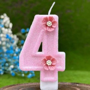 5pcs bougies Pink Birthdles Bougies Fleur Bougie d'anniversaire 1 ans Baby Girl Cake Topper Decoration Fleur Fleur Bougies d'abeilles