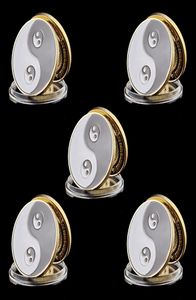 5pcs Coins commémoratifs Metal Craft Tai Chi Gossip Carte Guard Protector Poker Chipsr Game Accessories2500800