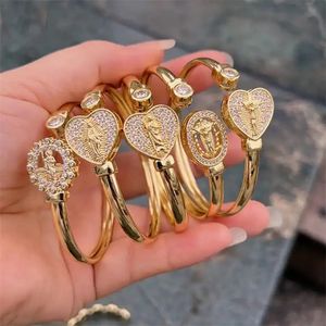 5 stuks elegante vergulde religieuze sieraden zirconia pave open manchet vrouwen trendy jesus mary armband armbanden huwelijkscadeau 240115