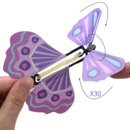 5pcs volant dans le livre Fairy Rubber Band Powered Wind Up Great Surprise Birthday Wedding Card Gift Butterfly Card Magic Toy
