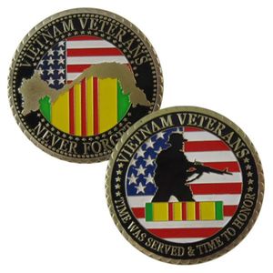 5pcs / lot Médaille de pièce de défi plaquée or 24 carats - Anciens combattants militaires des États-Unis et du Vietnam2581