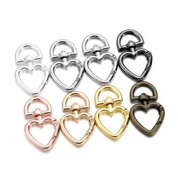 5 -stcs/lot love heart metal kreeft sleutelhanger klapt Spring buckle haak sleutelring connector voor doe -het -zelf tas sieraden maken bevindingen