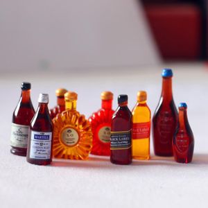 5Pcs/set 1/12 Dollhouse Miniature Accessories Mini Wine Bottle Simulation Drinks Model Toys for Doll House Decoration