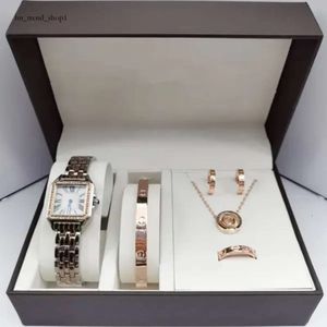 5-delige set mode dames sieraden horloges dames jurk wit leer quartz horloge dames zirkoon ketting oorbellen ring polshorloge panther santo Iced Out horloge 965