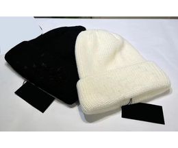 5 pièces hiver printemps chapeaux de noël pour homme femmes sport mode noir blanc bonnets Skullies Chapeu casquettes coton Gorros laine chapeau chaud bonnet tricoté chapeau seau moelleux