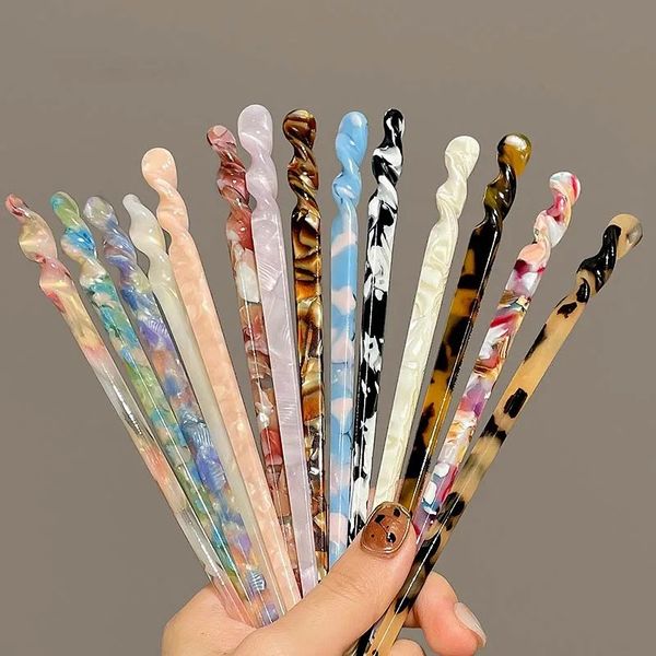 5pcs Femmes Metal Hair Sticks Fashion Us-Haped Haired Hair Shell Clip Clip Haircut Artefact Girls Hairpins Hair Bun Headswear