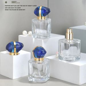 5pcslot 30ML bouteilles de parfum transparentes bouteille en verre de pulvérisation portable avec capuchon en saphir récipient cosmétique atomiseur de voyage 240220